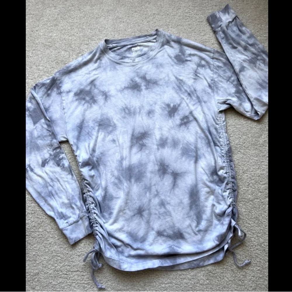 Victoria’s Secret PINK light Blue Tie Dye Pullover Shirred Sides Top Sz Small